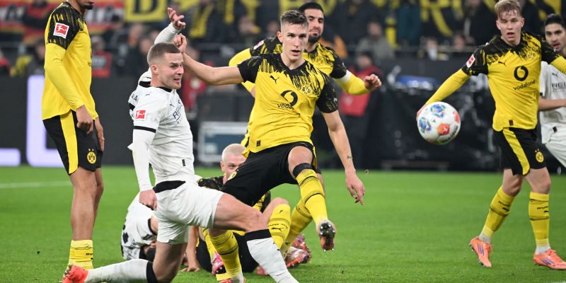 Soi kèo Frankfurt vs Dortmund, 02h30 ngày 10/01 - Bundesliga 2 Frankfurt vs Dortmund luôn là trận đấu vô cùng hấp dẫn